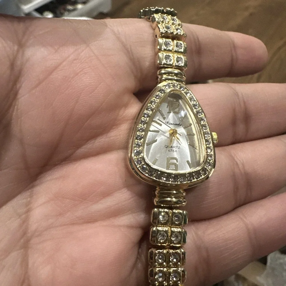 New Ladies Watch Gold Tone Teardrop Shaped Crystal Encrusted Dainty 22mm Fit 8in